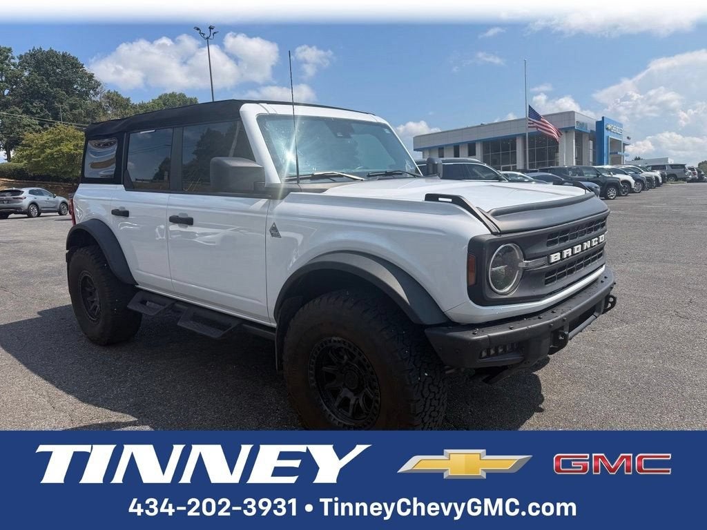2023 Ford Bronco Base
