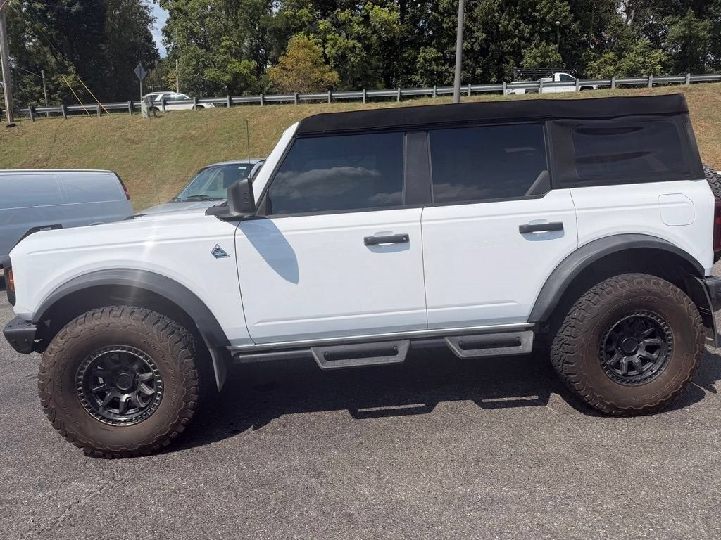 2023 Ford Bronco Base