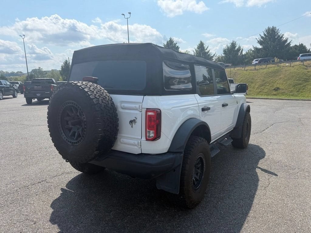2023 Ford Bronco Base