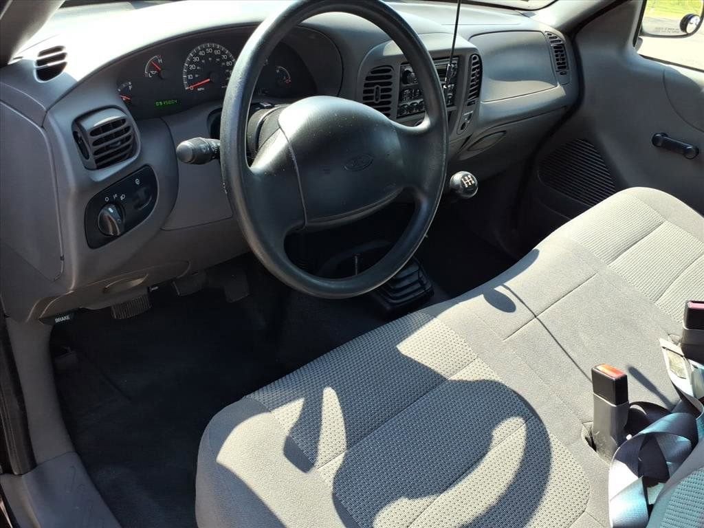 2002 Ford F-150 XL