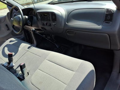 2002 Ford F-150 XL