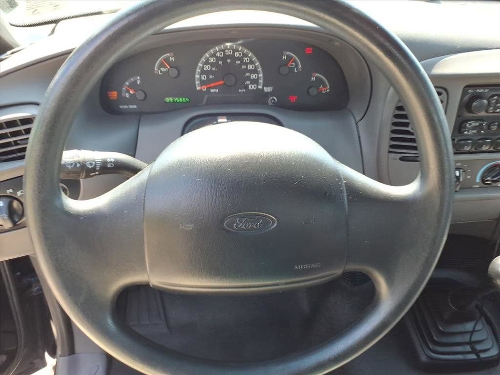 2002 Ford F-150 XL