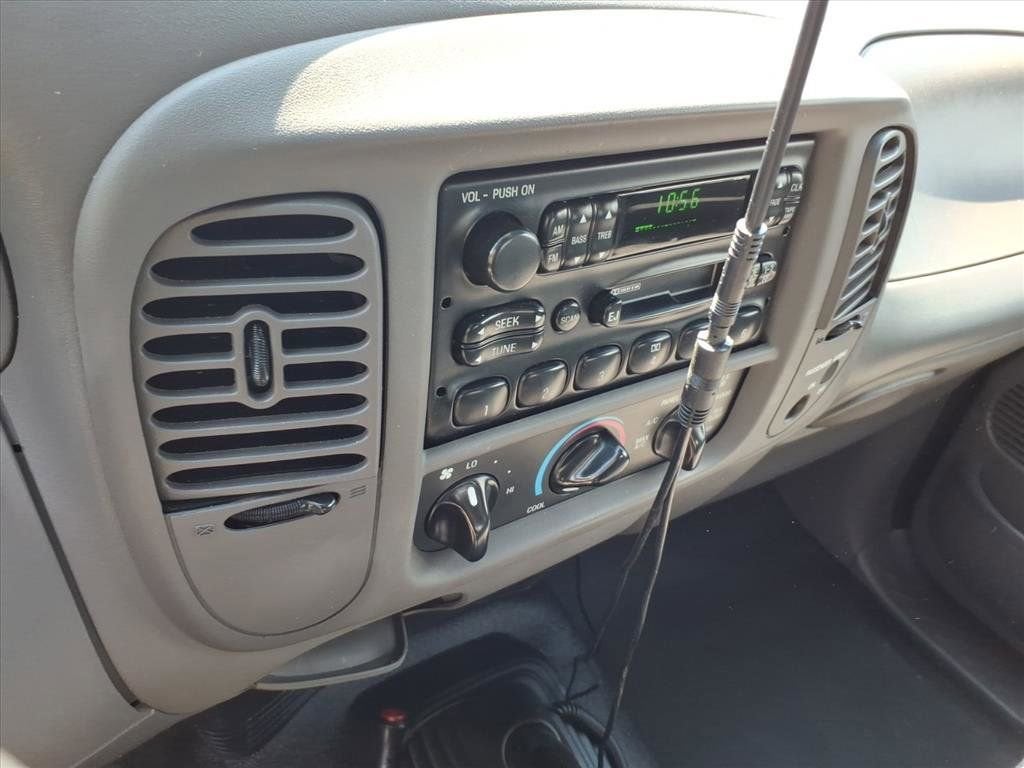 2002 Ford F-150 XL