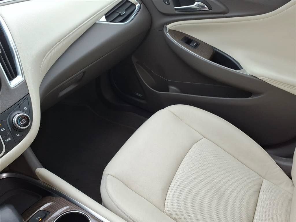 2024 Chevrolet Malibu 2LT