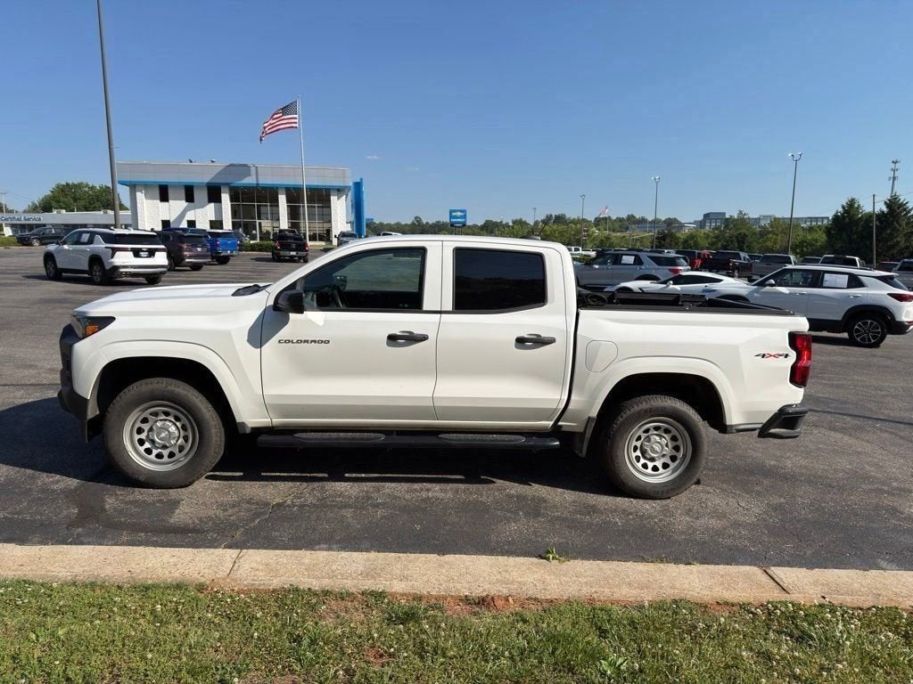 2024 Chevrolet Colorado WT