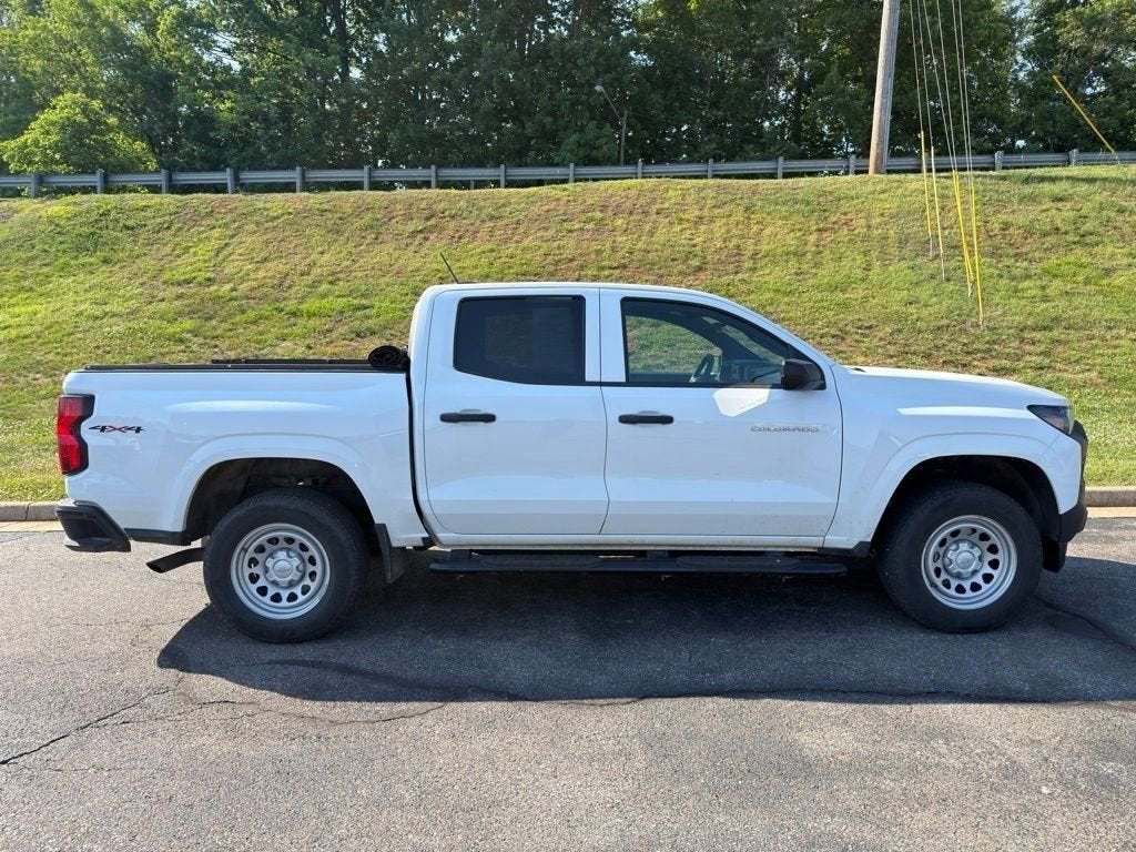 2024 Chevrolet Colorado WT