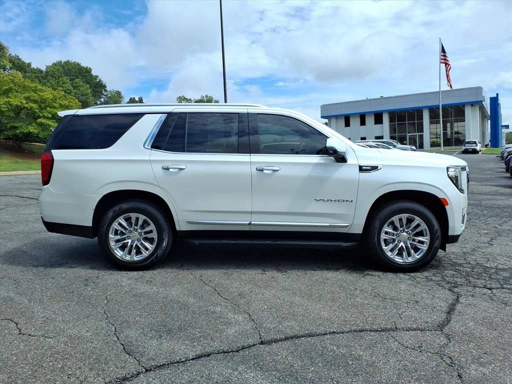 2023 GMC Yukon SLT