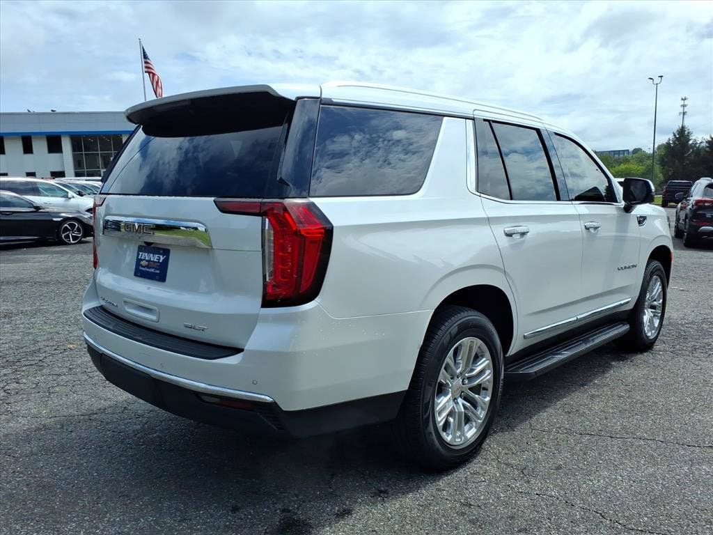 2023 GMC Yukon SLT