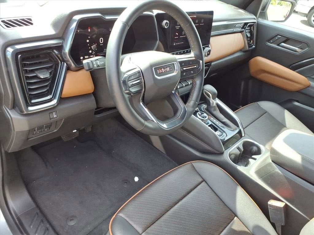 2023 GMC Canyon AT4