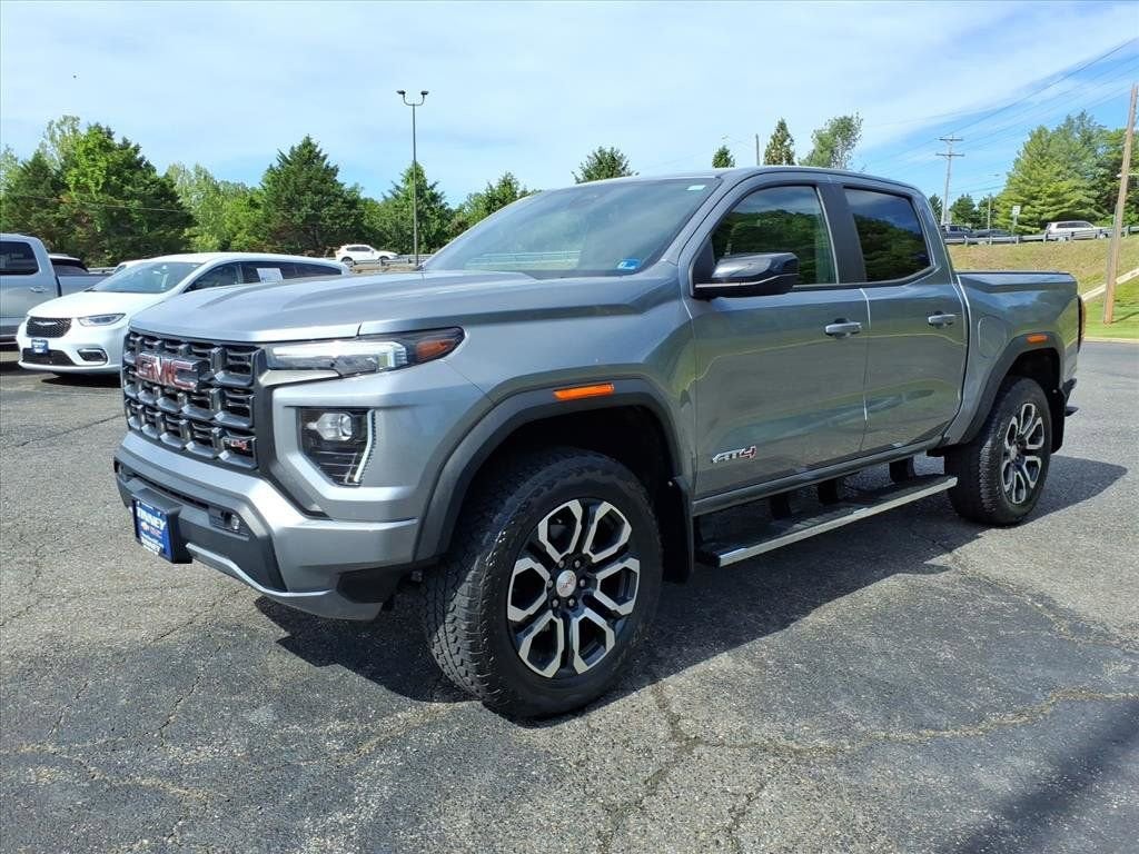 2023 GMC Canyon AT4