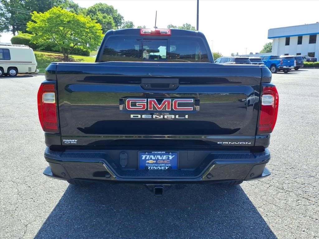 2023 GMC Canyon Denali