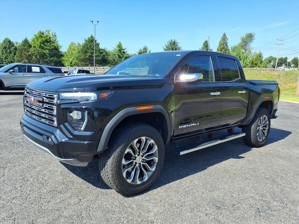 2023 GMC Canyon Denali