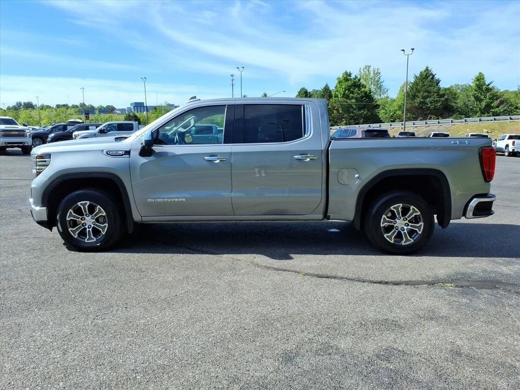 2025 GMC Sierra 1500 SLT
