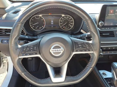 2022 Nissan Altima 2.0 SR