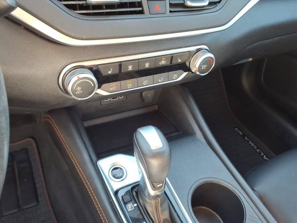2022 Nissan Altima 2.0 SR