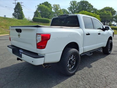 2021 Nissan Titan SV