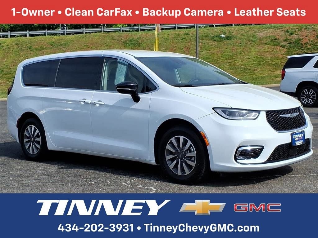 2024 Chrysler Pacifica Hybrid Select