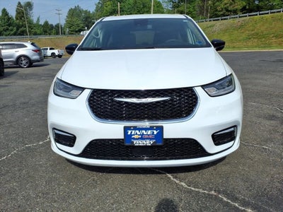 2024 Chrysler Pacifica Hybrid Select