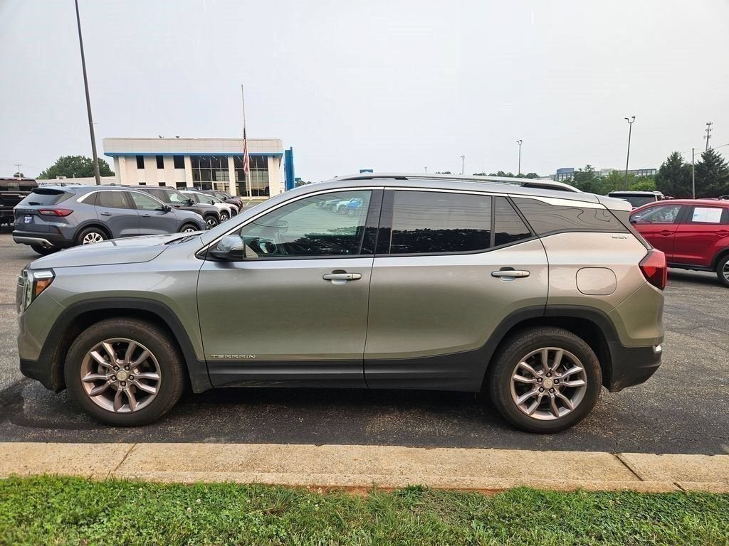 2023 GMC Terrain SLT