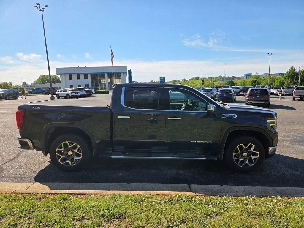 2025 GMC Sierra 1500 SLT