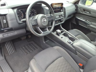 2023 Nissan Pathfinder S