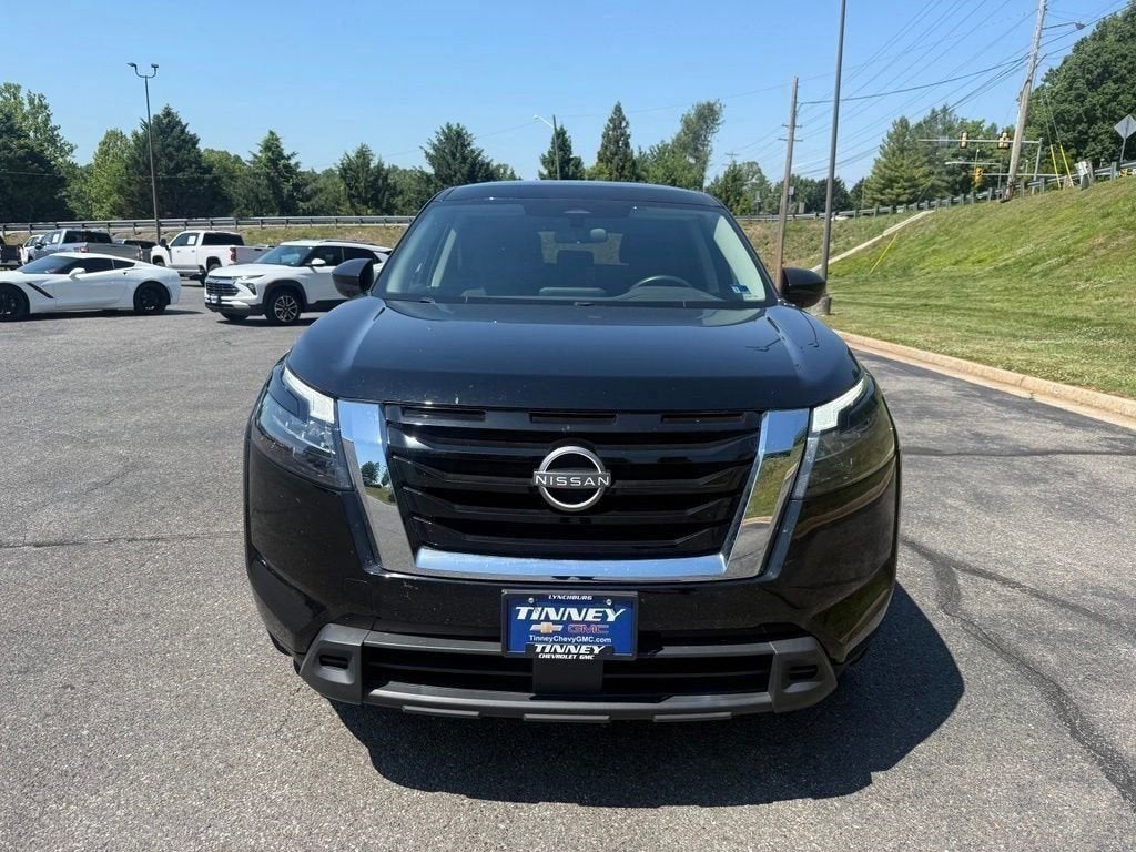 2023 Nissan Pathfinder S