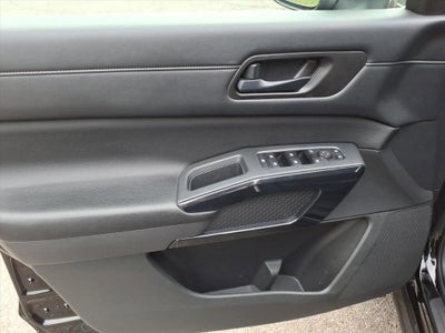 2023 Nissan Pathfinder S
