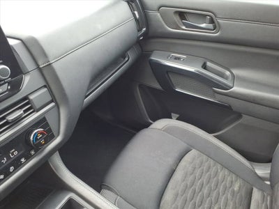 2023 Nissan Pathfinder S