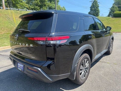 2023 Nissan Pathfinder S
