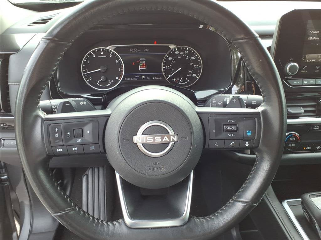 2024 Nissan Pathfinder SV