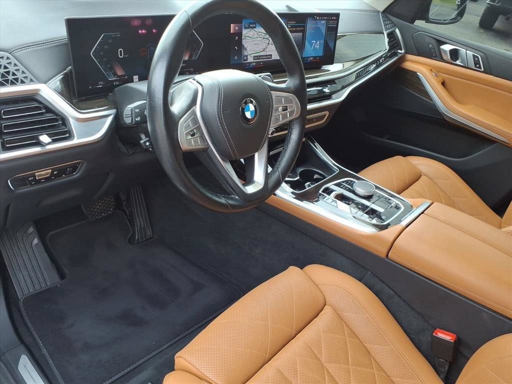 2023 BMW X7 xDrive40i